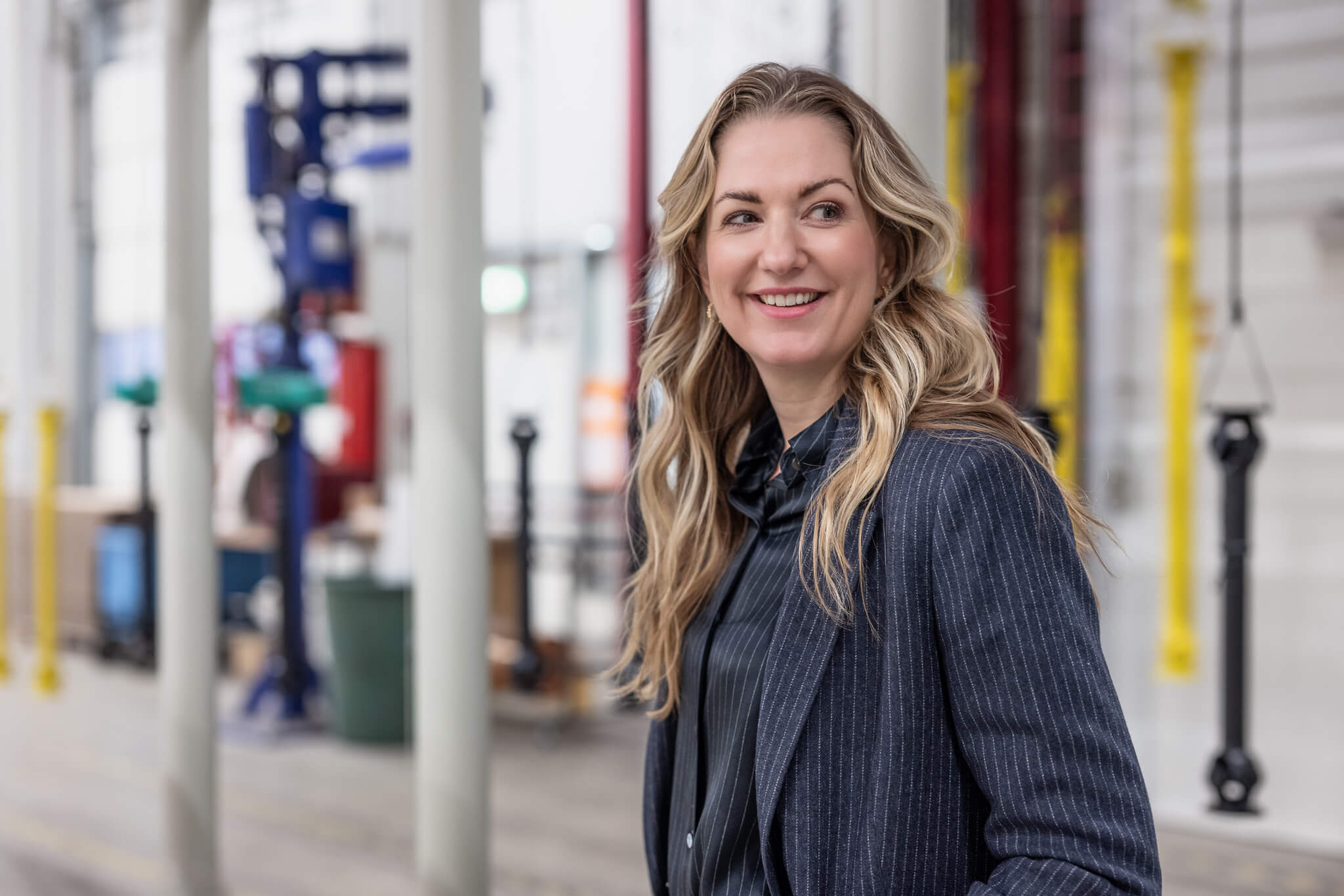 Geschäftsführerin Kristina Wichmann-Raschdorf in der Produktion in Lotte